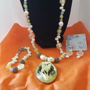butterfly, pearls, cezch beads
